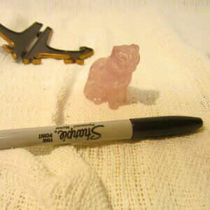VTG PINK STONE SITTING CAT, HAND CARVED